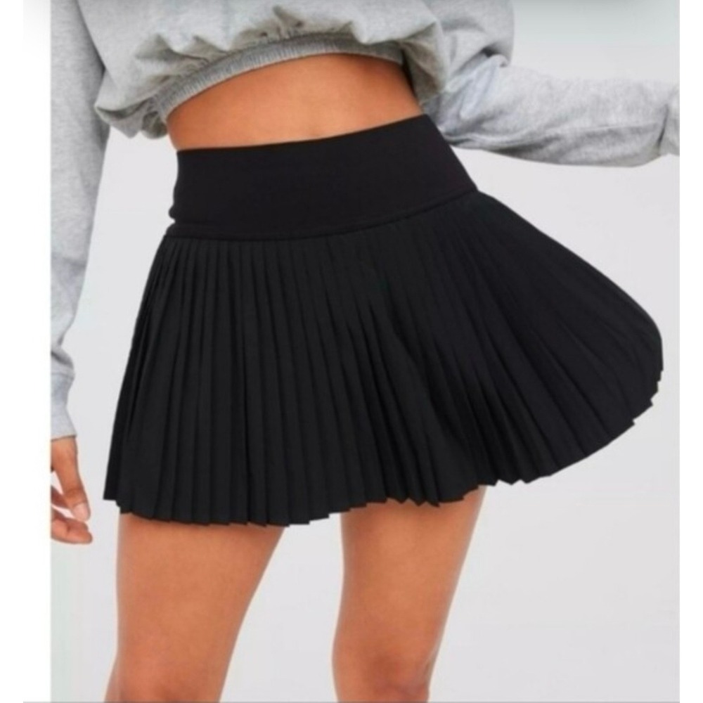 OFFLINE by Aerie Real Me High Waisted Pleated Tennis Skort Black XS